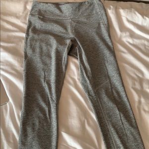 Outdoor voices warmup 3/4 leggings